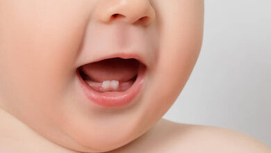 العناية بأسنان الرضع