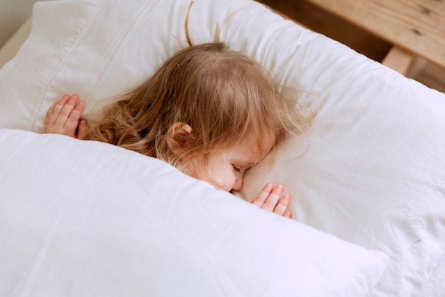 النوم الصحي للأطفال