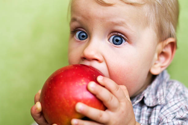 وصفات بالتفاح والموز للأطفال
